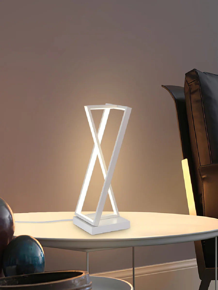 Modern Minimalist LED Table Lamp Nordic Creative Bedroom Bedside Table Table Light Plug-In Living Room Study Office Reading Lamp