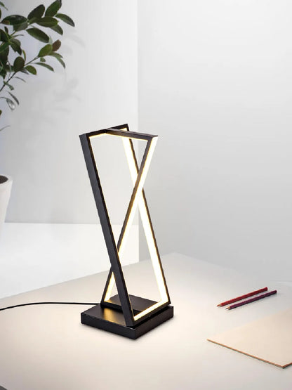 Modern Minimalist LED Table Lamp Nordic Creative Bedroom Bedside Table Table Light Plug-In Living Room Study Office Reading Lamp